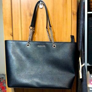 Michael Kors Jet Set carry all tote